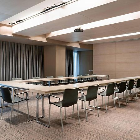 Ac Hotel Sants By Marriott Барселона Екстериор снимка