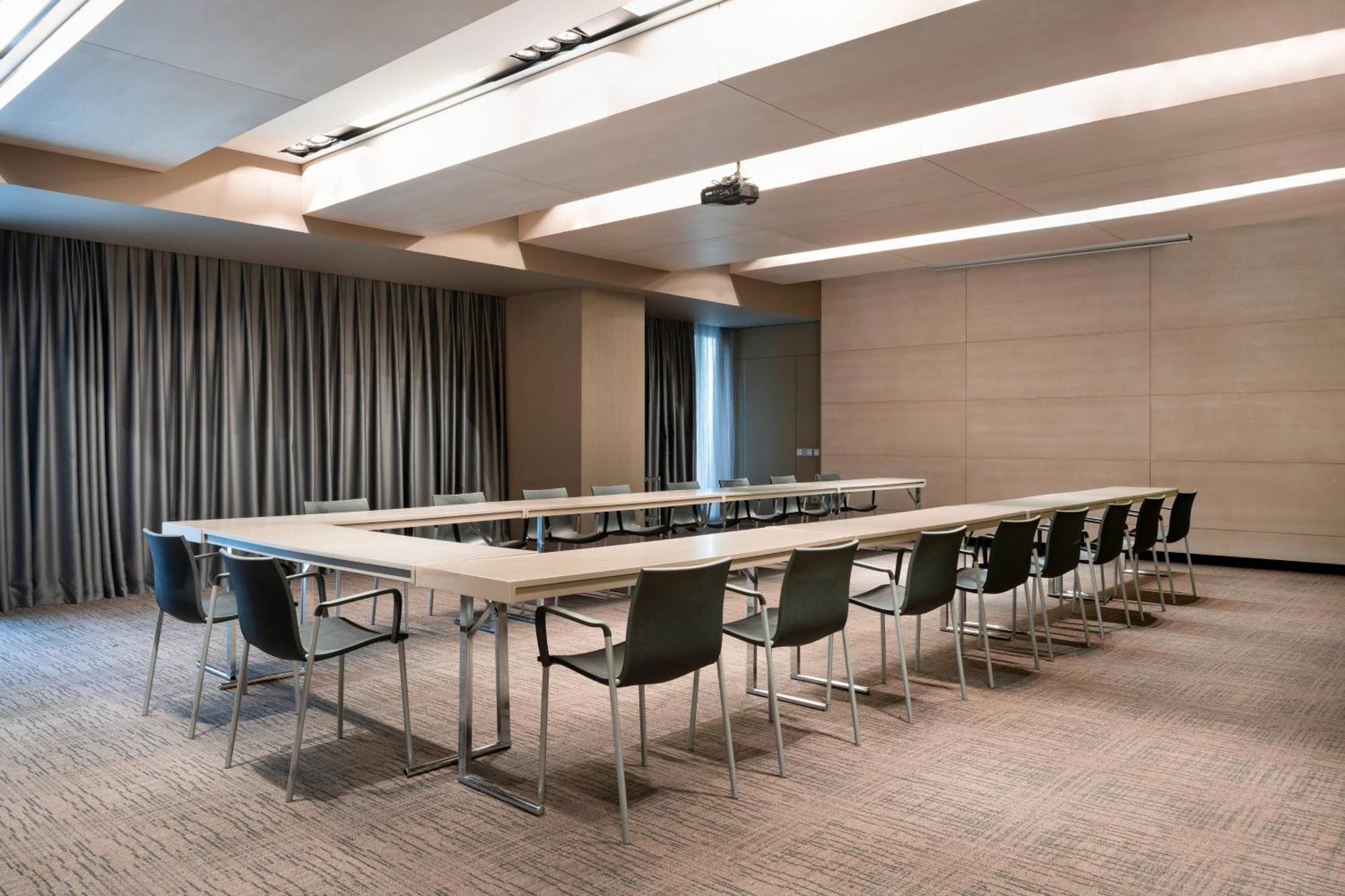 Ac Hotel Sants By Marriott Барселона Екстериор снимка