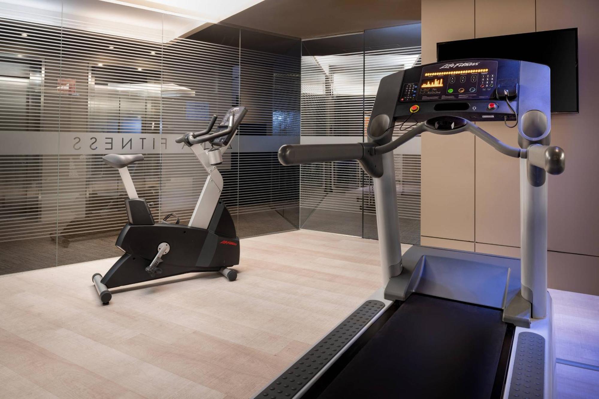 Ac Hotel Sants By Marriott Барселона Екстериор снимка