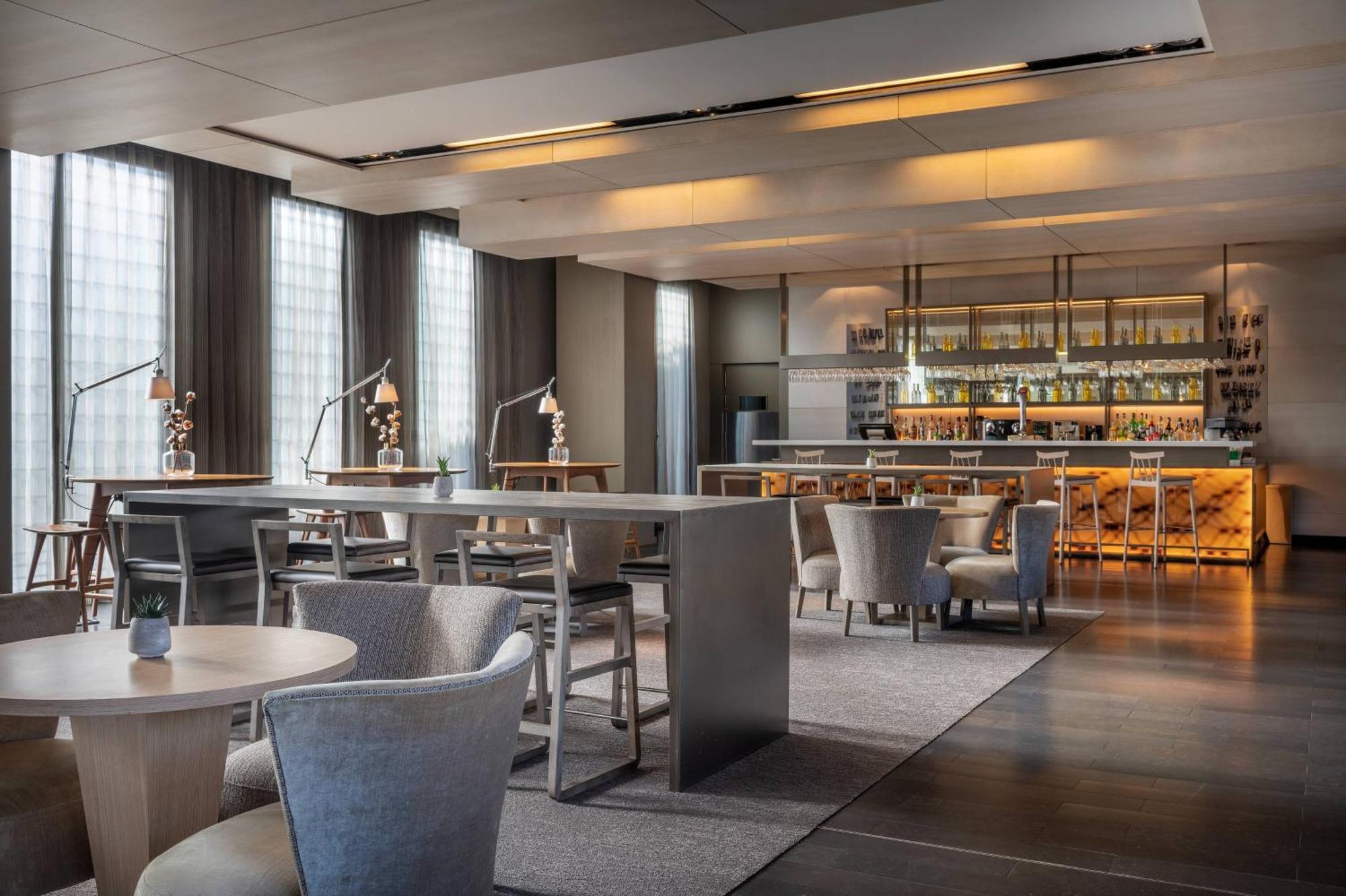 Ac Hotel Sants By Marriott Барселона Екстериор снимка