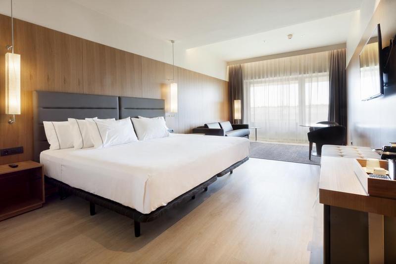 Ac Hotel Sants By Marriott Барселона Екстериор снимка